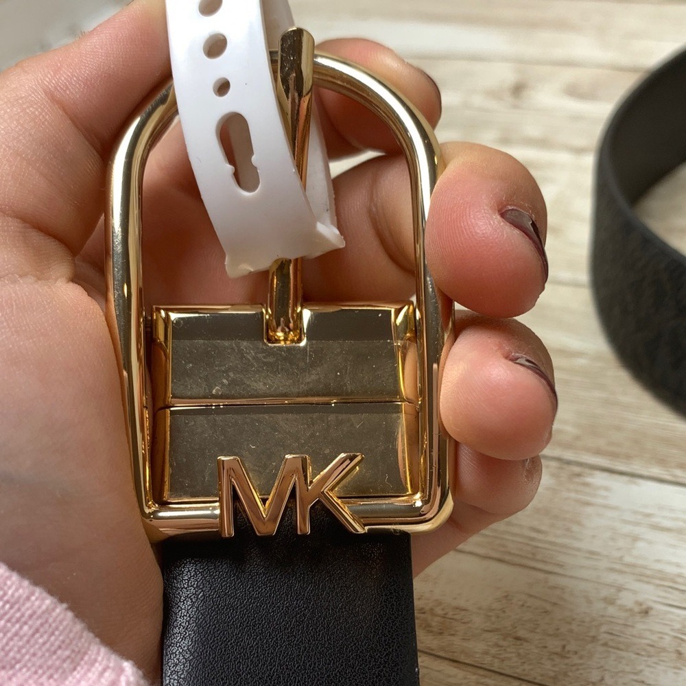 Michael Kors Womens Reversible Belt Black Signature Monogram Gold Buckle XL NEW - Picture 4 of 6